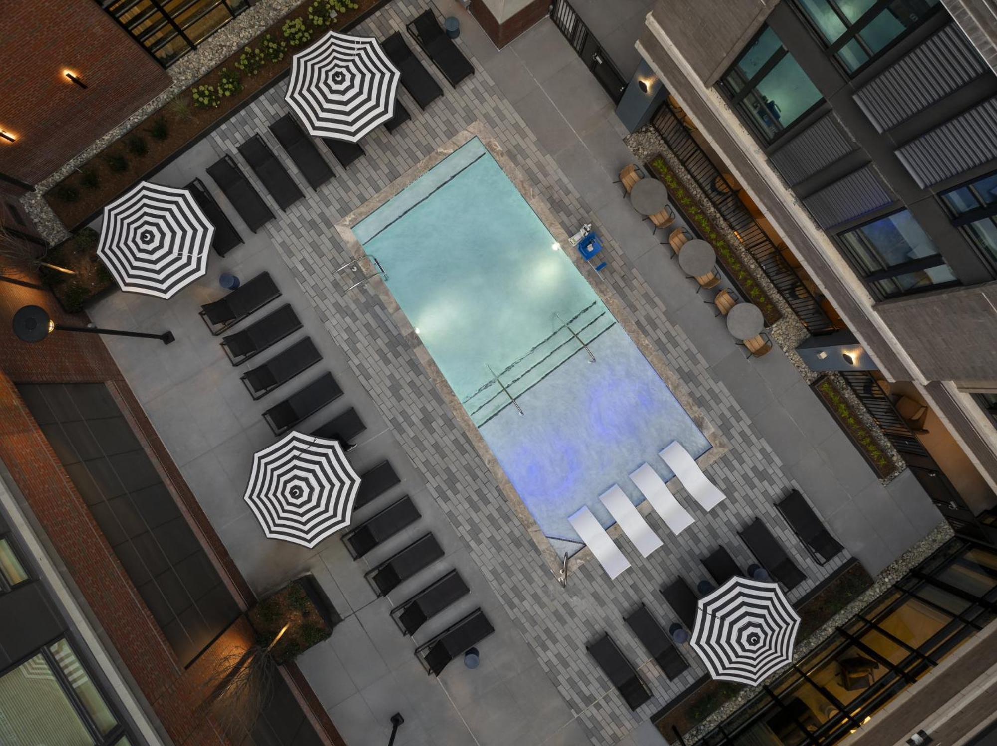 ホテル Hyatt House Raleigh Downtown/Seaboard Station エクステリア 写真